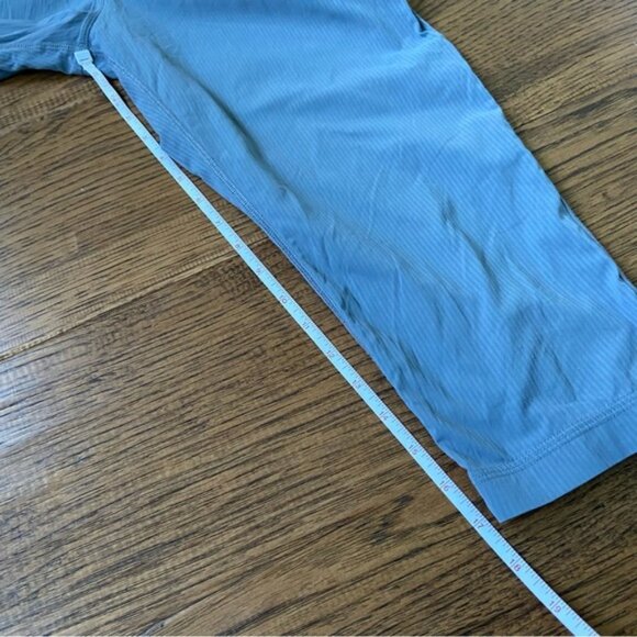 Lululemon Studio Crop II (Unlined) Battleship size 4 - Picture 8 of 11